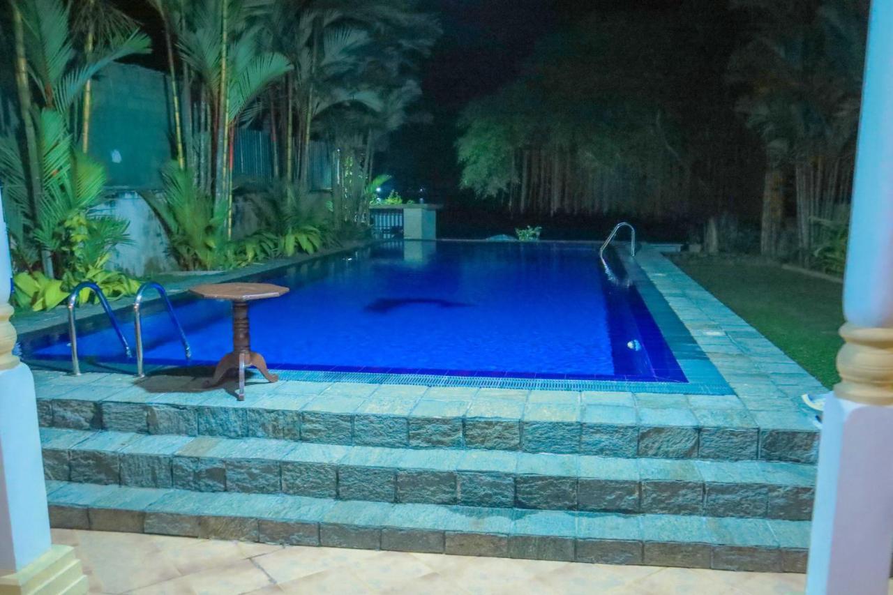 Bentota River Villa Esterno foto