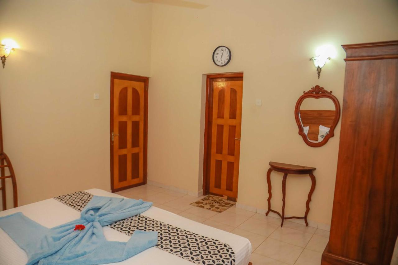 Bentota River Villa Esterno foto