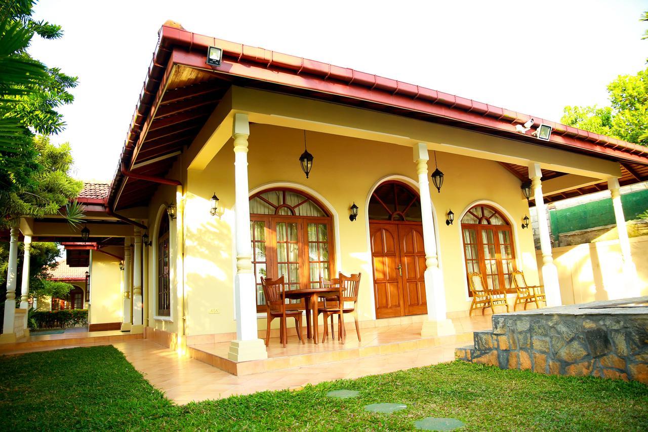 Bentota River Villa Esterno foto