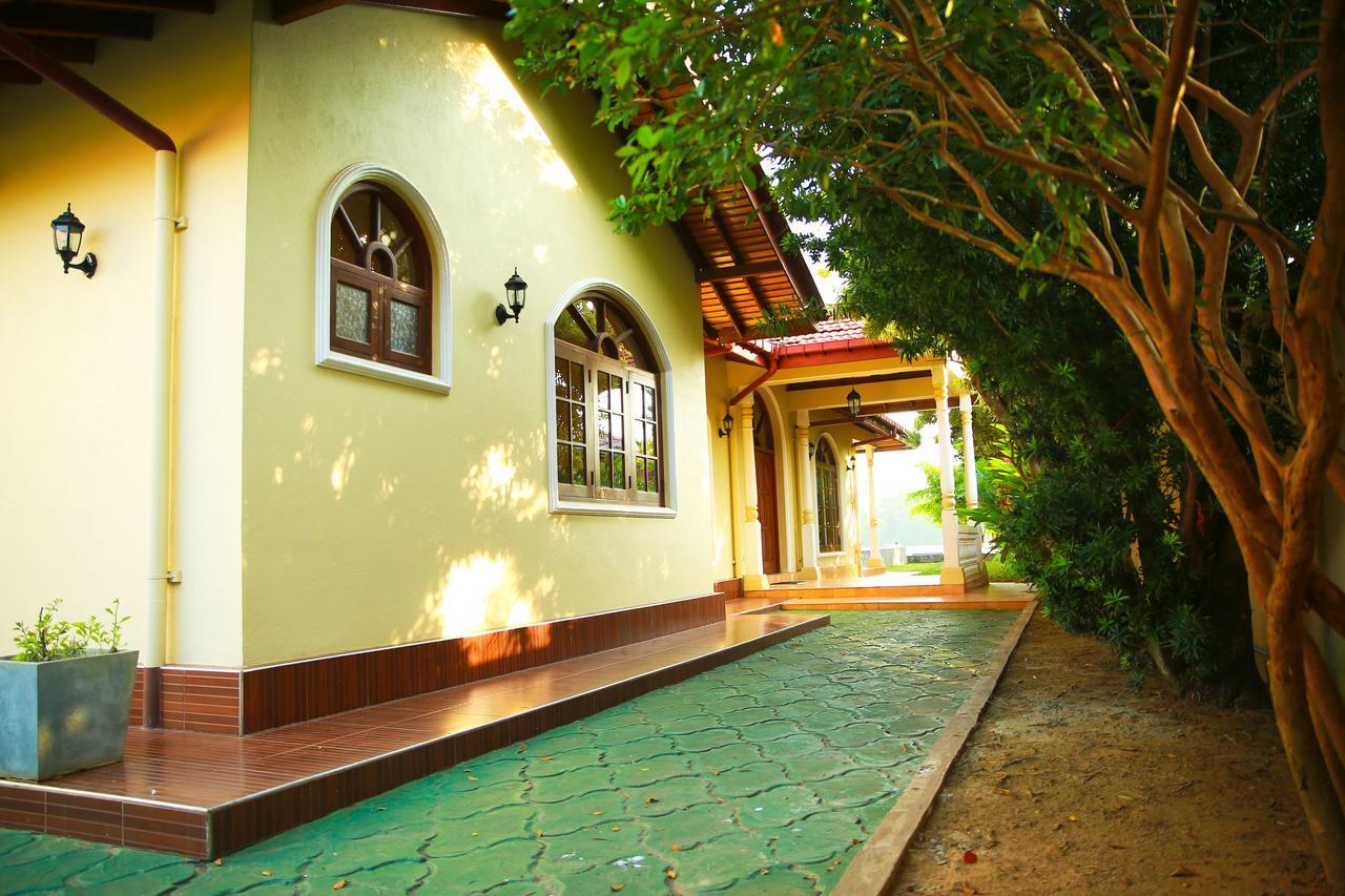 Bentota River Villa Esterno foto