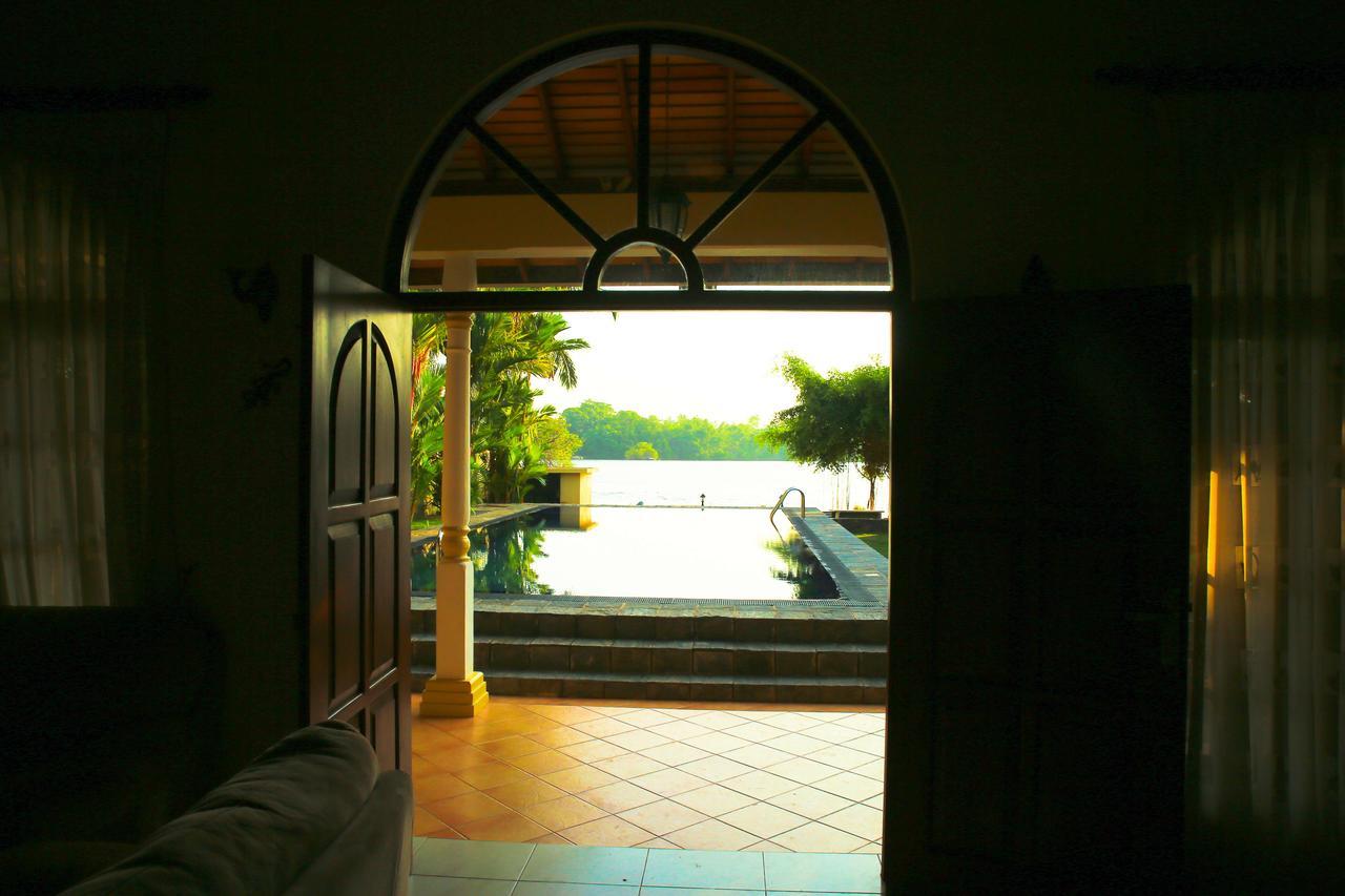Bentota River Villa Esterno foto